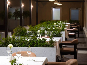 Отель LOTTE City Tashkent Palace