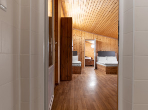 Отель Максим Парк-Лоо