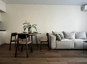 Na Gazovikov 38 Apartments