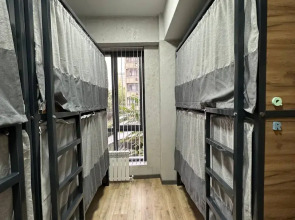 Хостел izzzi hostel Bishkek