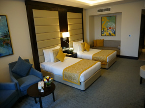 Al Bahar Hotel & Resort