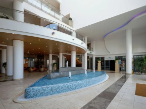 Отель Grand Muthu Forte do Vale