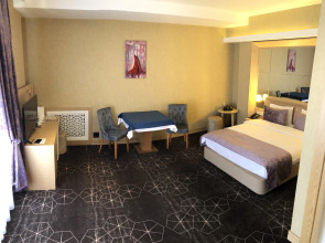 Отель Regal Inn Badamdar
