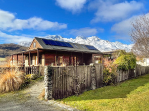 Glenorchy Lake House Private house