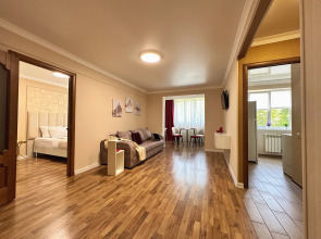 Апартаменты Леонова