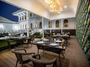 Отель The Shahar