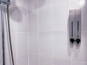 Arctic House Yellow в центре города