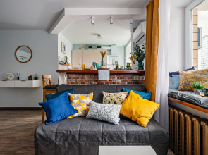 Апартаменты Butyrsky Cozy with Terrace, Parking and King-size Bed