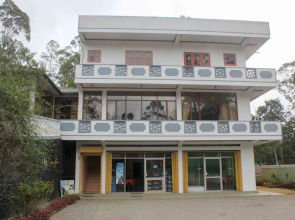 Yoho Hotel Thushara