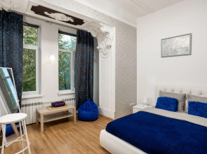 Margot Living quarters