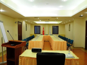 Feronya Hotel