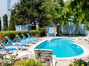 Eleni Guest House