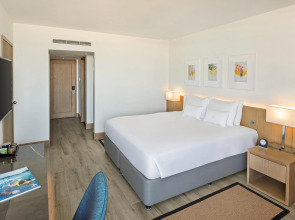 Курортный отель JA The Resort - JA Beach hotel