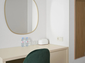 Отель Mirum Hotel