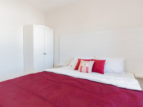 Апартаменты Петровские на А.Иванова 27