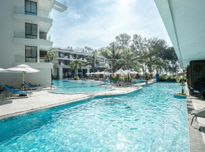 Coastal 1 Bd Moments from the Sea Apartments