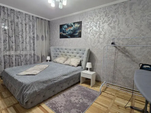 Chetypyokhkomnatnaya S Evropemontom Flat