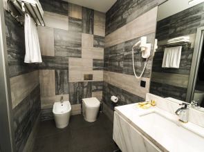 Отель Messier 53 Yerevan