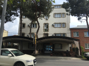 Отель Максимус