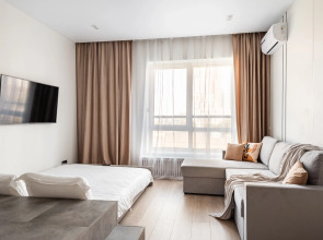 Квартира С Подиумом и выдвижной кроватью дизайнерская