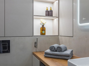 Апартаменты на Бориса Панина 3