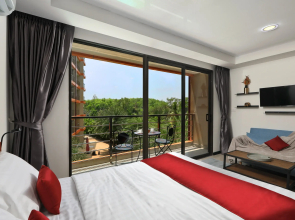S Vidom Na Sad Ryadom S Plyazhem Maj Kkhao 777-CC326 Apartments