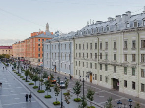 Апартаменты у Эрмитажа 12 гостей Б.Конюшенная 12