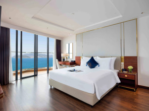 Отель Best Western Premier Marvella Nha Trang
