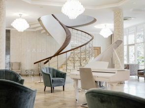 Amza Park Hotel
