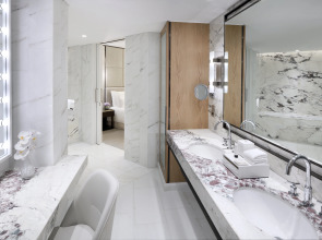 Отель Address Downtown