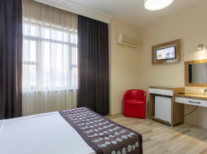 Aslan Corner Hotel
