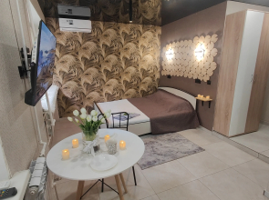 Uyutnaya Studiya Naprotiv Parka I Universiteta V Tsentre Neftyanikov Apartments