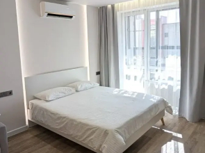 Shikarnaya Studiya Flat