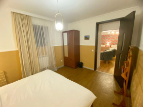 Отель Orange Kutaisi