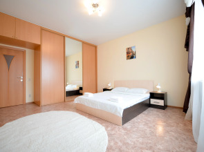 Апартаменты Пять Звёзд на Арбате с тремя кроватями