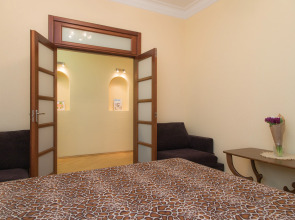 Апартаменты Двухкомнатные на Площади Победы