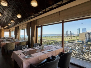 Отель Boulevard Side