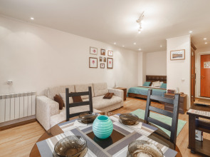 Апартаменты на Большой Покровской 73 в самом центре. Сова-Дом