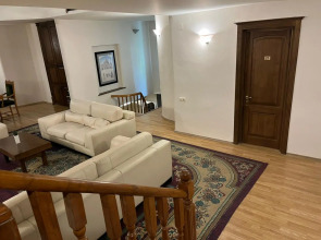 Отель Beaumonde Tbilisi