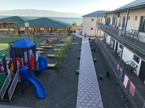 Alazis Alakol Hotel