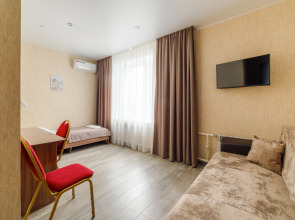 Отель Платон