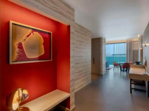 Отель Hyatt Centric Jumeirah Dubai