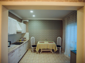 Апартаменты на Октябрьской Революции 27