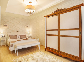 Отель Кристэлла