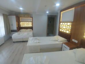 Отель Grand Liza