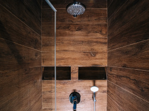 Апартаменты Lalapart Tropikana с ярким ремонтом на 30 этаже небоскреба Савеловский Сити