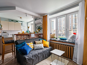 Апартаменты Butyrsky Cozy with Terrace, Parking and King-size Bed