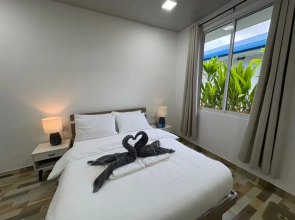 The Happiness Sun Suites Guest House