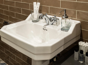 Апартаменты D на Чайковского с одной спальней №2