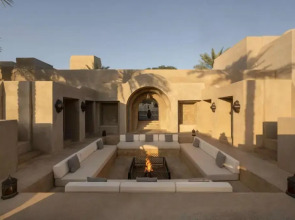 Отель Bab Al Shams